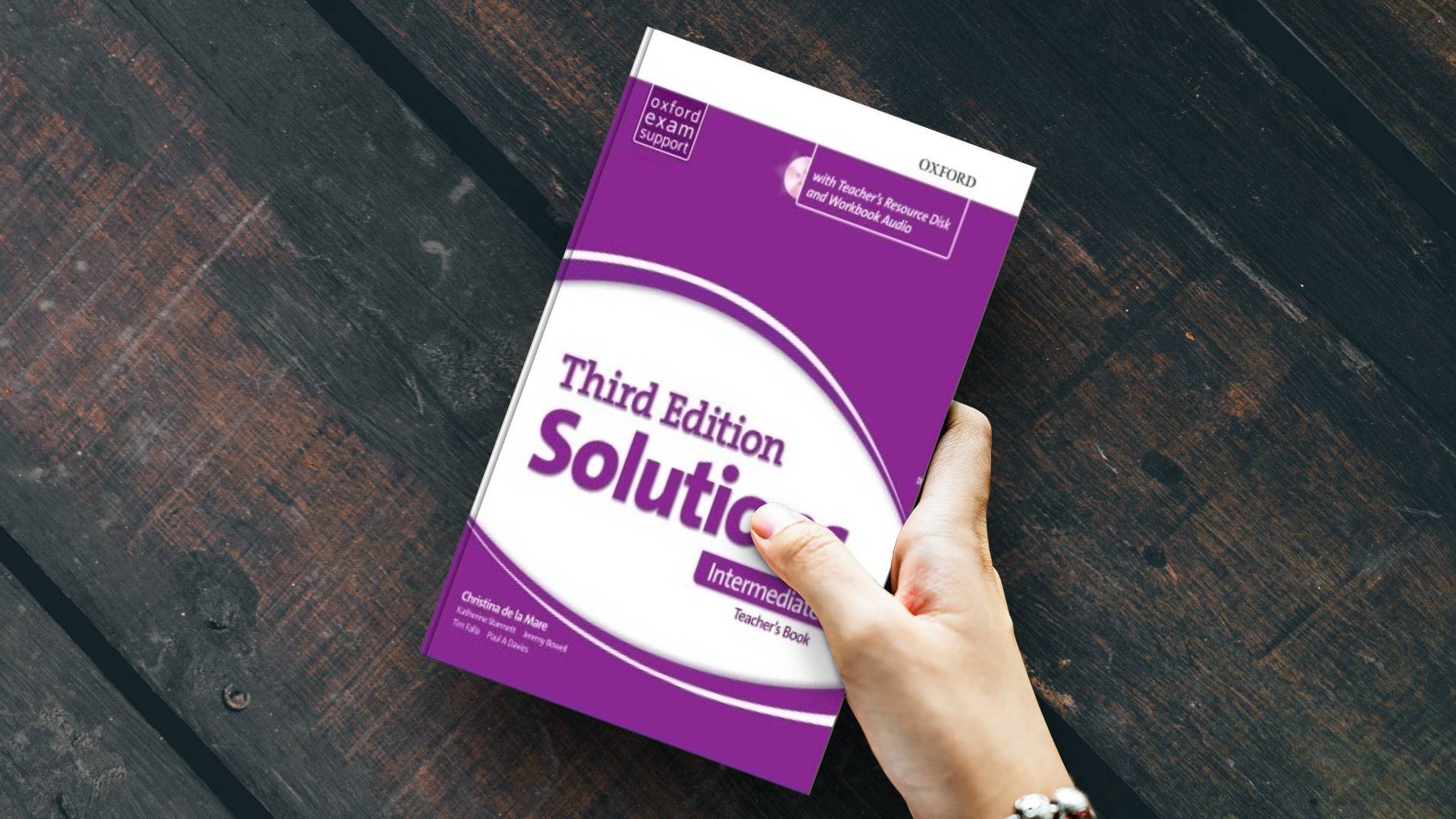 کتاب معلم سولوشنز اینترمدیت ویرایش سوم Solutions Intermediate Teacher’s Book Third Edition