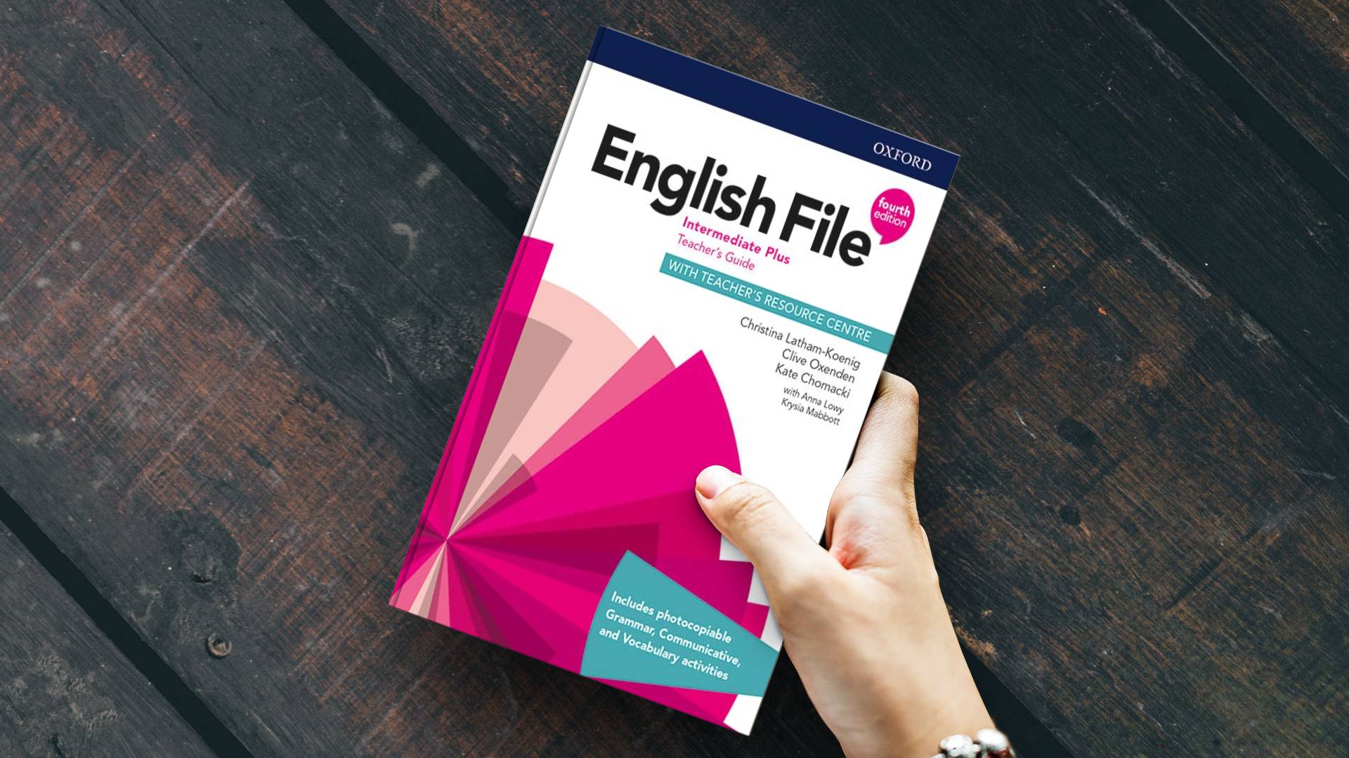 کتاب معلم انگلیش فایل اینترمدیت پلاس ویرایش چهارم English File Intermediate Plus Fourth Edition Teacher's Book