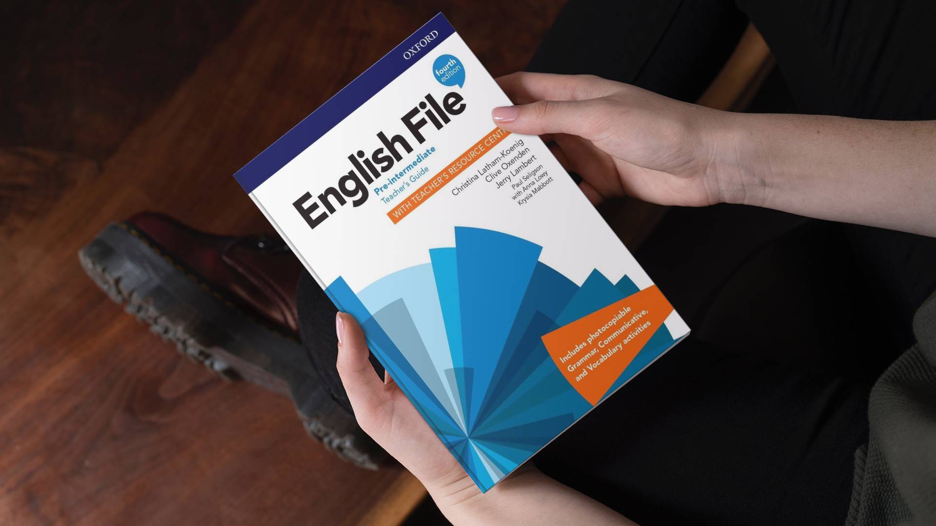 کتاب معلم انگلیش فایل پری اینترمدیت ویرایش چهارم English File Pre Intermediate Fourth Edition Teacher's Book